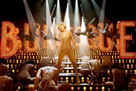 Christina Aguilera: novo clipe, "Bound To You" Trilha sonora do filme Burlesque,